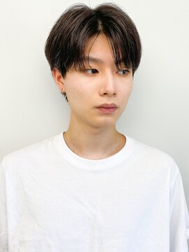 ブロッサム 保谷(Blossom) 毛流れハンサムショートセンターパートメンズ黒髪爽やか