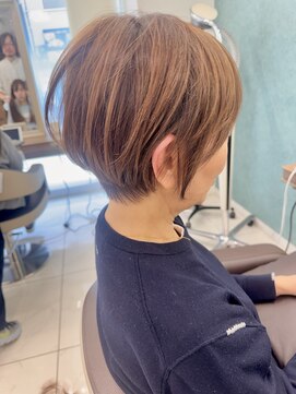 アッシュ 下北沢店(Ash) 白髪ぼかしハイライトのくびれショート