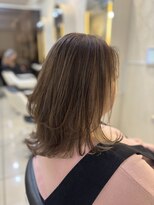 フレア(FLAiR) 20代30代くびれミディアム白髪ぼかしインナーホワイトベージュ