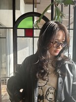 ナル(Na Ru.)&nbsp;レイヤー×ニュアンスパーマで抜け感ミディ