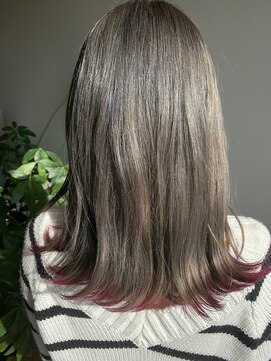 ヘアサロン エン(hair salon en.) グレージュ×裾ピンク