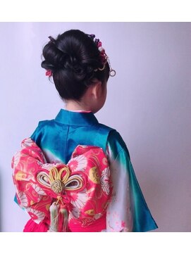 キンダーガーデン(KINDER GARTEN) ・