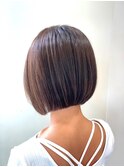 〈Meret〉前下がりナチュラルボブ×ハイライトカラー