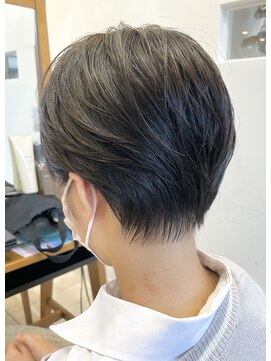 ペイジバイネオリーブ 吉祥寺店(Paige by Neolive) 耳掛けベリーショート