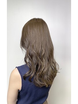 シエスタ(Siesta) siesta 京都☆アッシュベージュ×ロングレイヤー