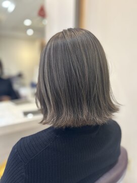 グランドール(Grandoll) ワンレングスボブ×ブリーチなしオリーブグレージュ