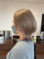 アース コアフュールボーテ 伊勢崎(EARTH coiffure beaute) ホワイトグレージュダブルカラーケアブリーチくびれミディ