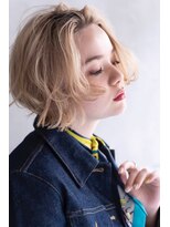 メーヴェ(Mowen)&nbsp;mowen 南堀江　くびれショート×ミルクティーベージュ×外国人風