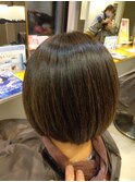 ショートボブ