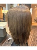 赤み消しカラー大人可愛いショコラブラウンカラーミディアムボブ