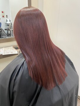 ヘアーアンドメイク ビス(HAIR&MAKE bis) 髪質改善トリートメント 艶髪　チェリーレッド【中西思実】
