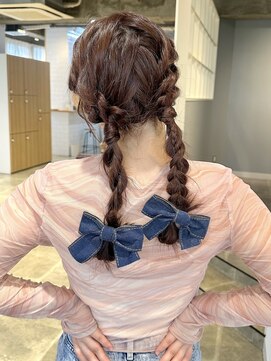 ハイフ(haif) 【haif】レッドブラウン ふわふわツインアレンジ