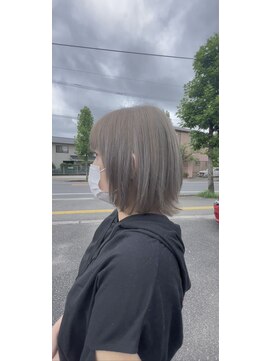 イロ(iro) グレージュ