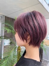 《ショート×バイオレットカラー》で透明感爆上げスタイル