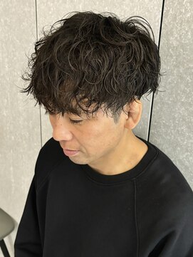 ニアウ 太田店(Niau) メンズマッシュシャドウパーマツイストスパイラルパーマ群馬太田