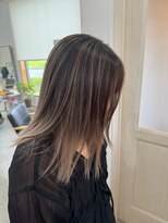 コハク(kohak)&nbsp;ミディアムバレイヤージュ