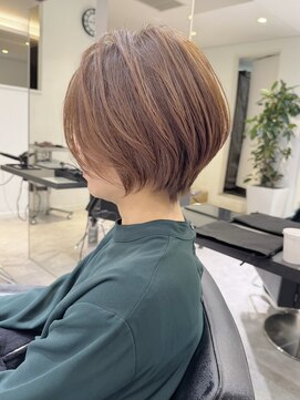 バンプ ギンザ(BUMP GINZA) 30代40代50代ショート白髪ぼかし銀座丸みくびれ井