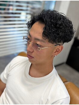 自宅でも簡単にキマる！普段着に映える最旬スタイル。周りに差をつける垢抜けヘアへ。