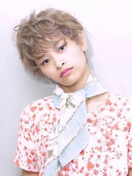 ヘアーアイスカルテット(HAIR ICI QUARTET) クラシカルショート 厚めバング