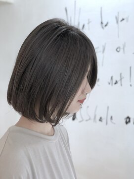 ハウル(HOWL) 切りっぱなしナチュラルボブ