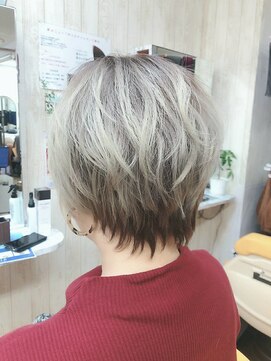 ブレイブシザー(BRAVE SCISSOR) ハイトーンくびれショート