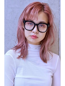 バロンフェム(baLon.fem) ベビーピンクで女の子の雰囲気UPまちがいないキマるミディ