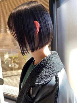 リノショアーズ 元町店(RINOSHORES) 大人美人かわいいぱっつんミニボブ×艶感暗めカラー