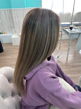 サロンドゥレゴッド(Salon de ReGod) ホワイトハイライト