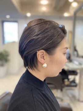ヘアーサロン イルア 北越谷(hair salon I'LUNA) ブルーアッシュなクールショート。9.13