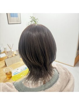 シーアンド(c&) ウルフカット×ベージュカラー