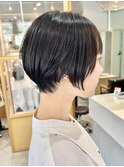 くびれ大人ショート