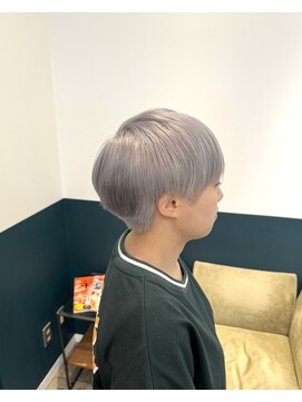 ヘアーブレイス(hair brace) セルフブリーチ履歴からホワイトシルバーstylist聖斗