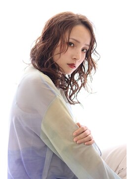 シロフ シブヤ(shirof shibuya) 20代30代40代☆簡単スタイリング☆透明感艶髪デジタルパーマ春夏