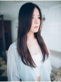 透明感グレージュ長めバングナチュラルカラーフェミニンロング