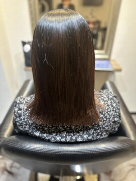 ヘアドクターベガ(hair Dr.VEGA) 切りっぱなしロングボブ