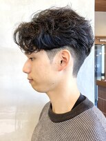 エリマバイフィフス 調布(elima by fifth)&nbsp;調布フェザーショートシャドウパーマセンターパートウルフゆるめ