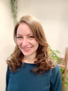 ダマーニ 表参道(DAMANI) 似合わせカット/ミディアムレイヤーカット[表参道駅]