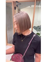 バックス(BUCKS) 韓国レイヤー×切りっぱなしボブ