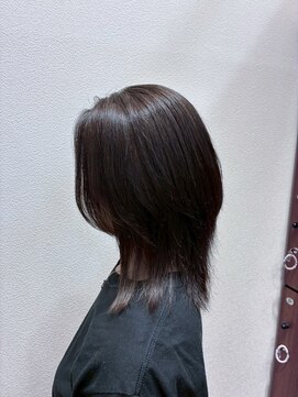 アクセ 外ハネスタイル似合わせカットひし形シルエット簡単スタイリング