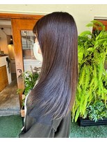 スクエアウーノ 博多(SQUARE*UNO HAKATA) 広がる髪もまとまるウル艶水素ストレート