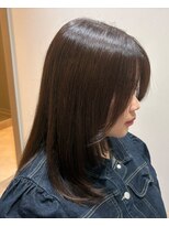 ジーナ 所沢(Zina)&nbsp;顔まわりレイヤー×流し前髪ロング