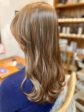 ミーノ(mｉｅｎｏ) 冬人気！艶カール♪愛されロング☆【自由が丘】