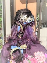 エリカ 美容室&nbsp;【インナーカラー女子必見！】ハーフアップ＆リボンアレンジ