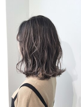 ミュー(Mu) くすみグレージュ