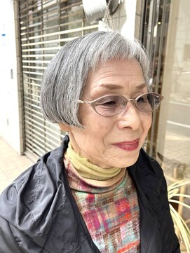 ロジエ(ROSIER) 前髪がキュートなボックスボブ