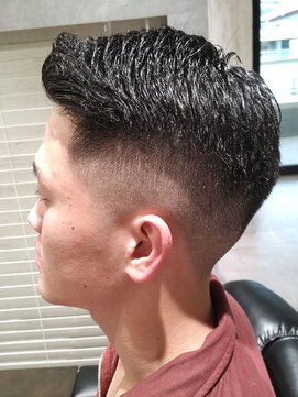 ヨシザワインク バンダイ(YOSHIZAWA Inc. BANDAI) 新潟/万代/バーバー/メンズ専門/フェードカット/スキンフェード