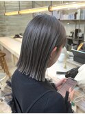 ダークグレー暗髪ダブルカラーダークシルバーブルージュミニボブ