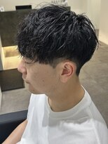 ヒュイル バイ ニアウ(Hwyl by Niau) メンズカットマッシュ波巻きスパイラルパーマ刈り上げショート