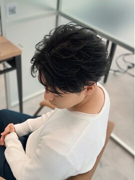 ジーナ 天神(Zina) フェザーショート