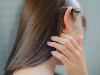 エマ 練馬(EMMA)の写真/【練馬駅徒歩３分】カラーをするたび髪内部の水分が増える◎ぷるんとハリのあるうるツヤ髪に☆